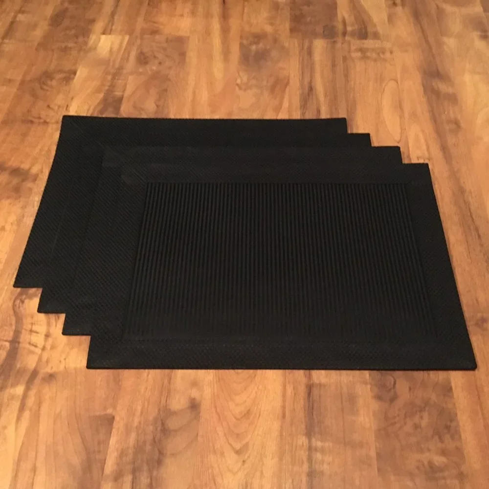 Placemat and Napkin Set - Black - Set of Four (4)